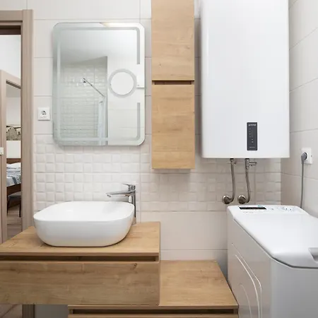 Apartment Market *