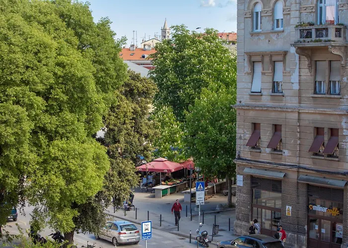 Apartamento Market